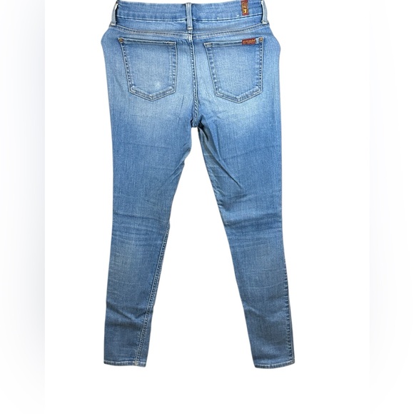 7 For All Mankind Women's Blue Jeans. - Picture 4 of 9